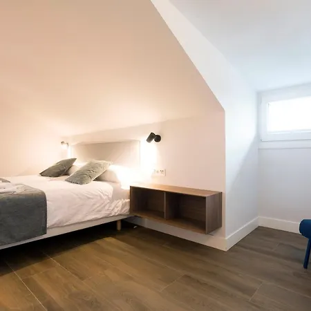 Carmen By Basquelidays * הונדאריבה